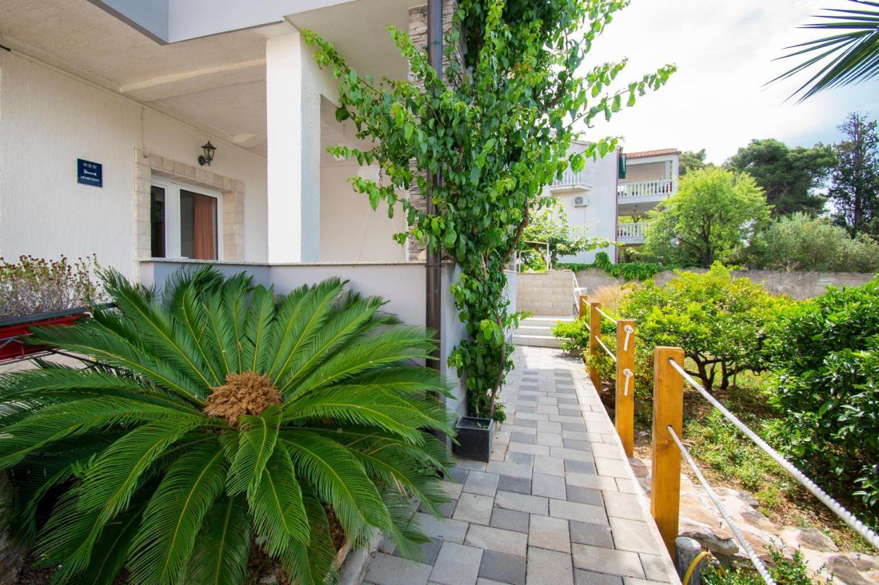 Apartments Alisa Brodarica  Exterior photo